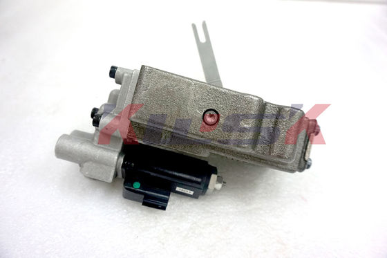 ZX450 Hitachi Hydraulic Pump Regulator K5V200  DOE11